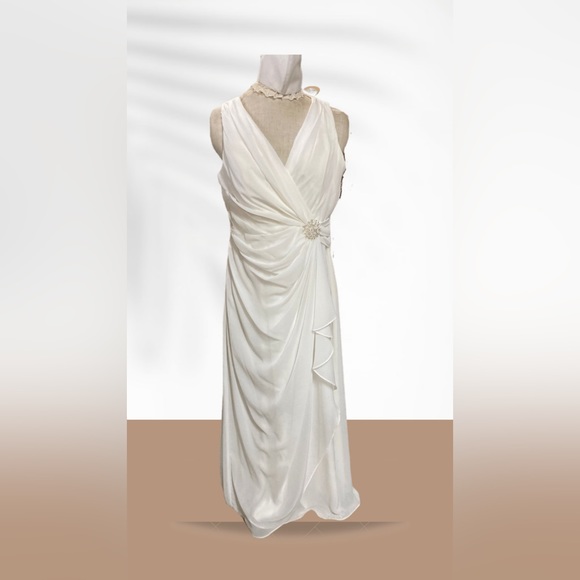 White Formal Dress - Picture 5 of 6